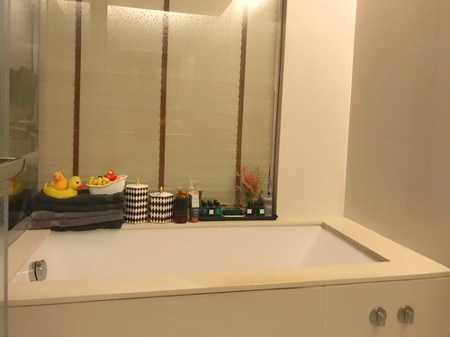 6410-326 ให้เช่า คอนโด สุขุมวิท อโศก MRT สุขุมวิท The Room Sukhumvit 21 1ห้องนอน มีอ่างอาบน้ำ