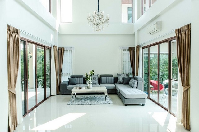 CC 1192  for rent Luxury mansion 3 houses 2 floors with swimming pool Rama 9 ready to move in