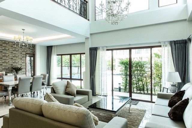 CC 1192  for rent Luxury mansion 3 houses 2 floors with swimming pool Rama 9 ready to move in