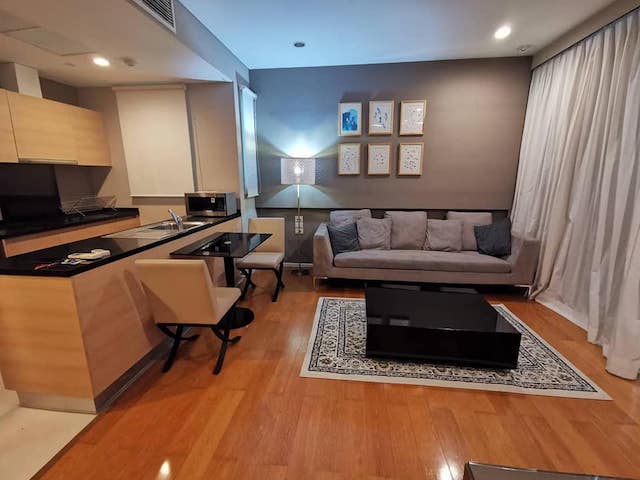 Wind Sukhumvit 23 livable spacious peaceful BTS Asoke