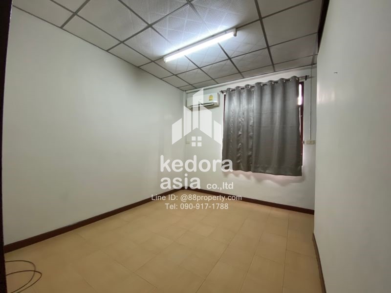 KDR-TH-181-Townhouse at Soi On Nut 50 Rental price 14,000 baht / month