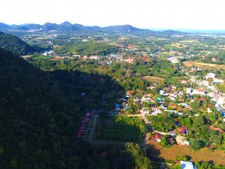 ขาย ที่ดิน  เขาใหญ่  ต.หมูสี อ.ปากช่อง   1 ไร่ ด้านหลังติดภูเขา น่าอยู่มาก