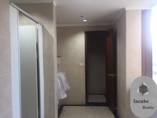 P10OR2009001 For Rent Office wattana 384.615 sqm.150,000/month