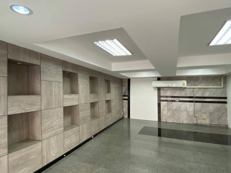 P33OR2106001 For rent Office Space @446/54 Room D 5th floor (Pridi 20/1) 21,000 Bath/Month