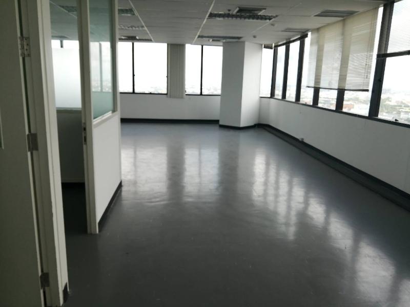 P02OR2105001 office for rent at Central City Bangna 117,825 thb