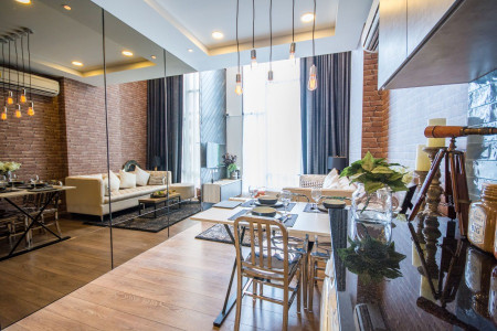 ขาย คอนโด สไตล์ Luxury Loft ดิ ยูนีค เอกมัย รามอินทรา 71.05 ตรม. ใกล้ถนนเลียบทางด่วนรามอินทราอาจณรงค์ เพียง 600 เมตร