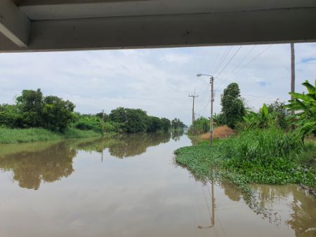 ขาย ที่ดิน ห่างจากรถไฟฟ้าความเร็วสูง  2
(กำลังดำเเนินการก่อสร้าง)ที่ดินเปล่า 2 ไร่ ห่างจาก ถนนเทพราช-ลาดกระบัง ประมาณ 1-2 กิโล