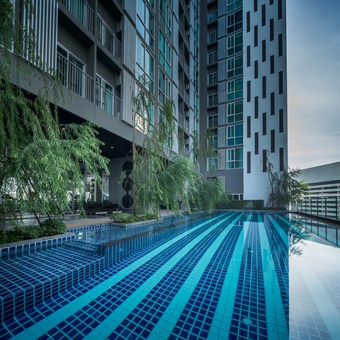 Noble Revolve Condo Ratchada 2, ready to move in, fully furnished, near MRT Thailand Cultural Center