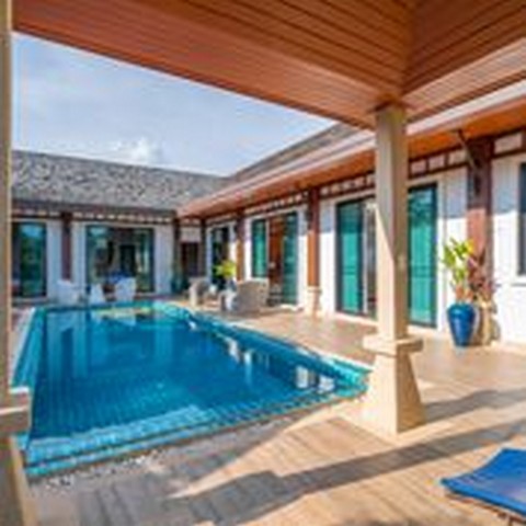 For Rent : Rawai VIP Luxury Villa 4 Bedrooms 4 Bathroom, Walk distance to the beach