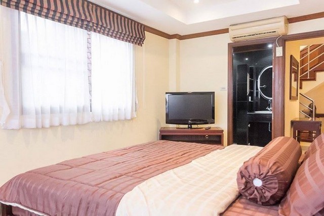 For rent  Patong Condo Melville House 2 bed room 1st floor Sae & City view