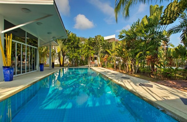 For Sale  Thalang, 5 Luxury Private Pool Villa , 23 bedrooms 17 bathrooms. 1,550 SQ.M.