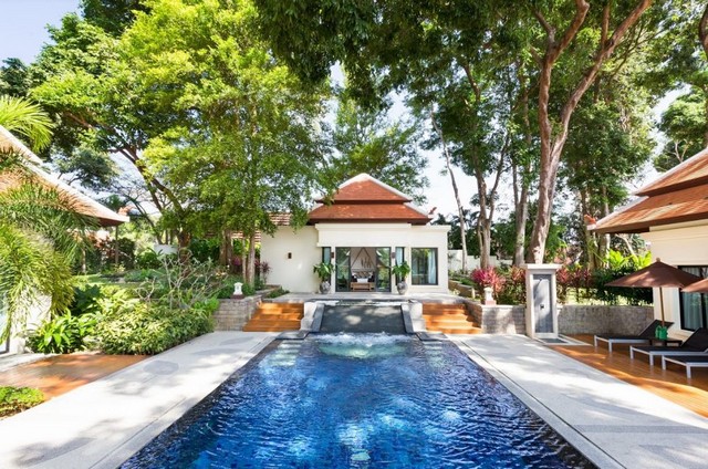 For Sale : Nai Harn, Luxury Tree Pool Villa, 3 Bedrooms 3 Bathrooms, Garden view.