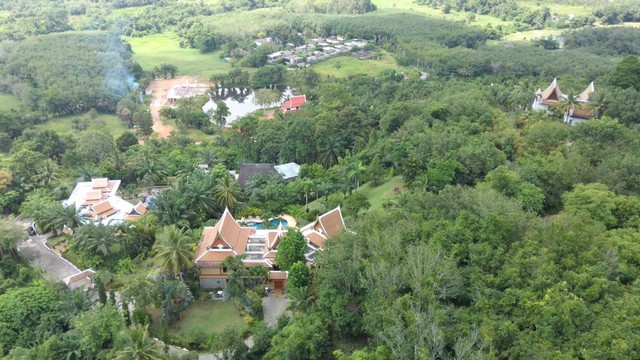 For Sales : Land at Lake, Layan Beach, 6.8 Rai 2,725 SQ.W.