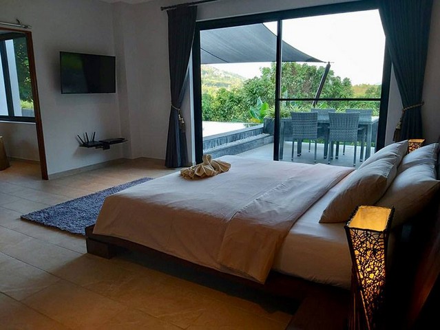 For Sale : Rawai, Luxury Private Pool Villa, 4 bedrooms 3 bathrooms, 600 SQ.M.