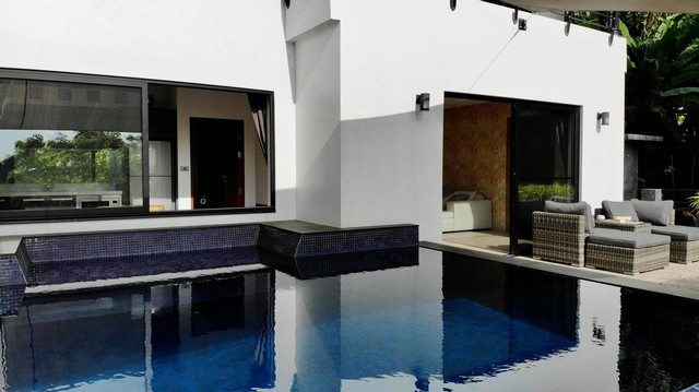 For Sale : Rawai, Luxury Private Pool Villa, 4 bedrooms 3 bathrooms, 600 SQ.M.