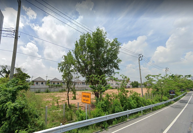 Land for sale close to motorway(Road number 7), intersect with Kanchanaphisek rd.(Road number 9), Prawet district, Bangkok