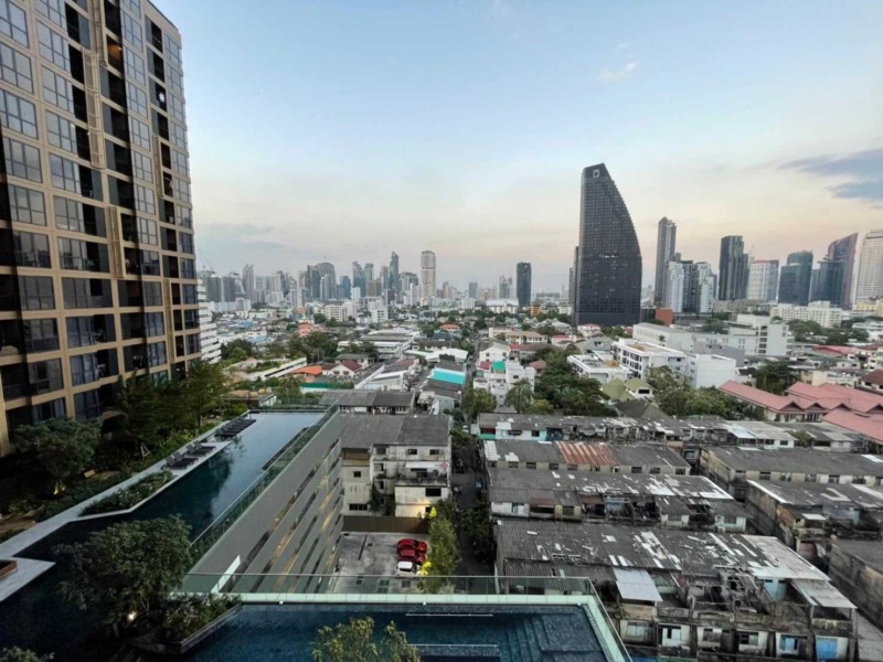 AJ65-1771 OKA HAUS Sukhumvit 36 แบบ 1 ห้องนอน 1 ห้องน้ำ 34.75 ตร.ม ชั้น 12 เช่า 18,000 บาท