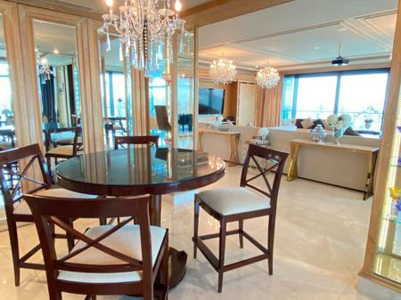 P33CR2009022 For Sale The Residences at The St. Regis Bangkok 3 Bed 160 Mb