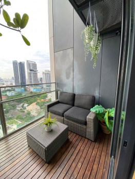 ให้เช่า คอนโด river view  เดอะ เม็ท สาทร 95 ตรม. 1living room