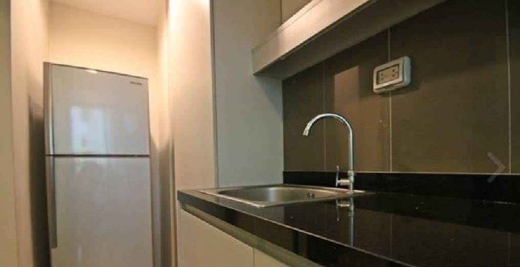 Condo for rent 1 Room fully furnished 19000 baht per month Sukhumvit42