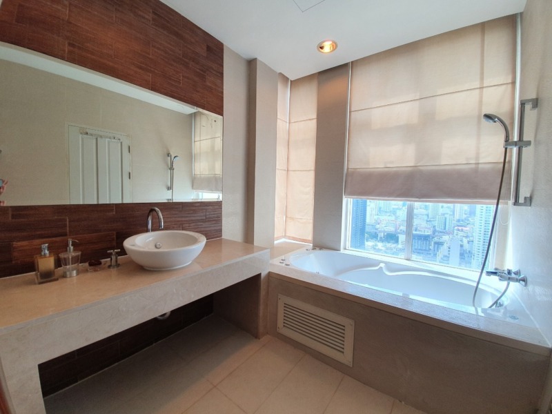 For Sale : The Complete ราชปรารภ Exclusive Duplex 2 ชั้น