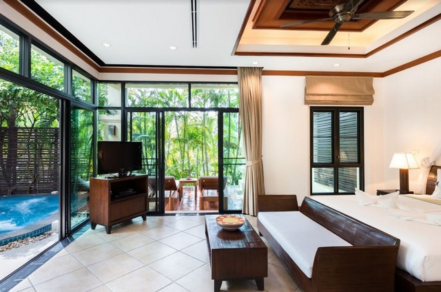 For Rent : Nai Harn, Luxury New Pool Villa, 1 Bedroom 1 Bathroom, Garden view.