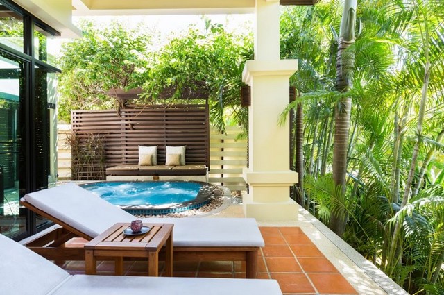 For Rent : Nai Harn, Luxury New Pool Villa, 1 Bedroom 1 Bathroom, Garden view.