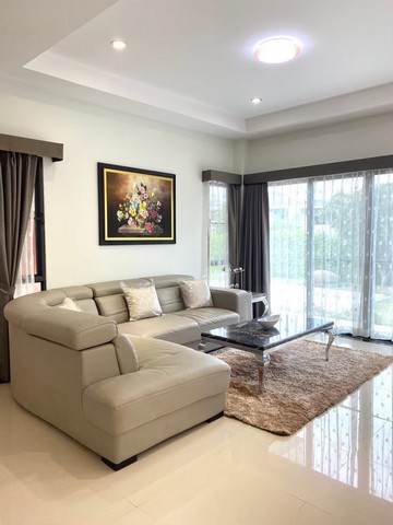 Luxury mansion for rent with private pool Rama 9 luxurious decoration fully furnished