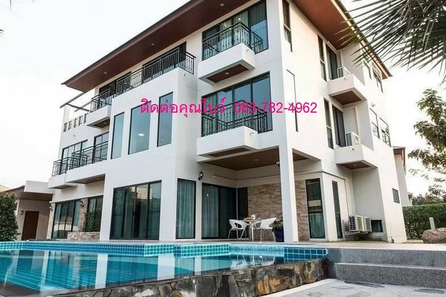 RENT Luxury mansion with private luxury swimming pool area Rama 9 There are 6 bedrooms near seacon