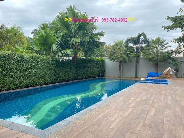 RENT Luxury mansion with private luxury swimming pool area Rama 9 There are 6 bedrooms near seacon