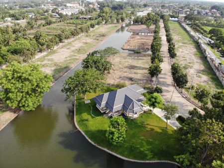 ขาย ที่ดิน ไฟฟ้า ประปาพร้อมติดแม่น้ำนครชัยศรี 1 งาน 11 ตร.วา มีทะเลสาบ สวนสาธารณะ ภายในโครงการร่มรื่น น่าอยู่อาศัย