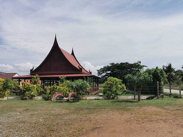 ขายที่ดินพร้อมสิ่งปลูกสร้าง  นาจอมเทียน พัทยา  ใก้ลสวนนงนุชพัทยา