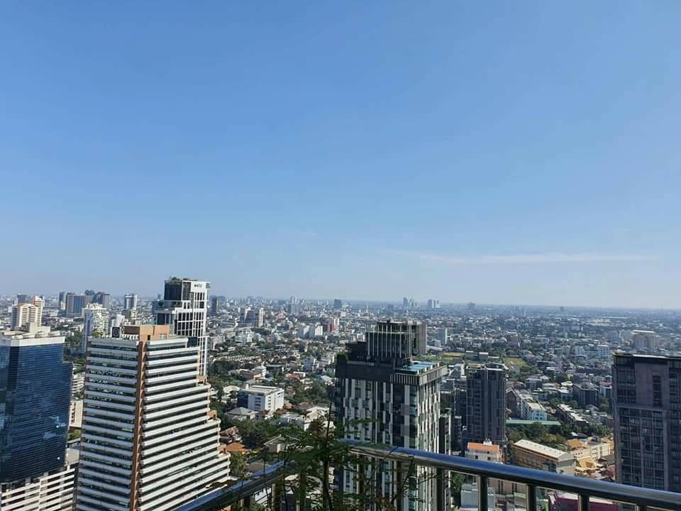 ขายคอนโด Fullerton Sukhumvit ekamai  ,3 story ,  36-37floor , area 375.99 sq,m