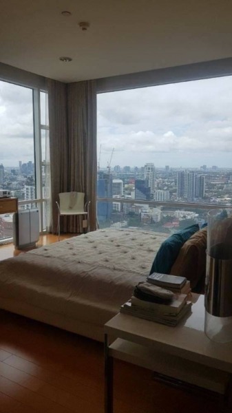 ขายคอนโด Fullerton Sukhumvit ekamai Duplex  ,2 story ,  34-35floor , area 289.91 sq,m