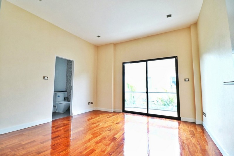 บ้าน  เพอร์เฟค มาสเตอร์พีซ รังสิต 35000000 – 5BEDROOM 0 ไร่ 2 ngan 67 Square Wah ใกล้ รพ.เซนต์คาร์ลอส พร้อมให้คุณเป็นเข้าจอง ปทุมธานี