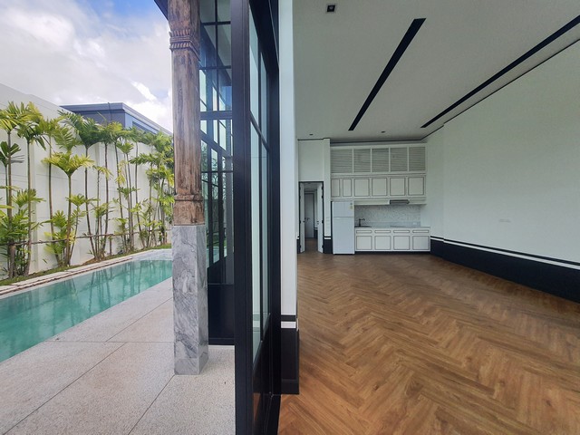 For Sales : Bangtao Luxury Pool Villa 3 bedrooms 3 Bathrooms, Pool view.