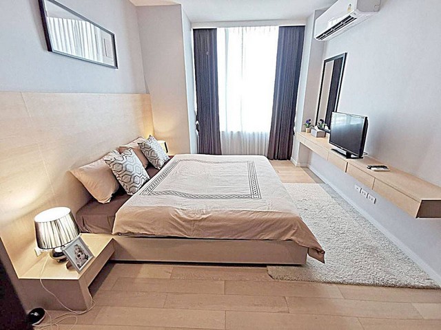 Condo Eight Thonglor Residences is a high rise condo near BTS Thonglor