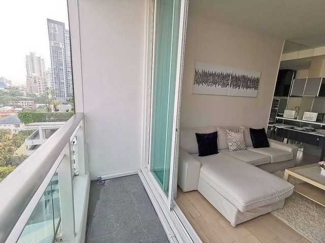 Condo Eight Thonglor Residences is a high rise condo near BTS Thonglor