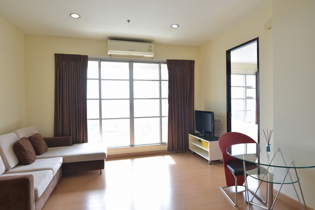 CONDO บ้าน กลาง กรุง สยาม – ปทุมวัน area 55 SQ.M. 1BR 25000 บ.   บรรยากาศดี –