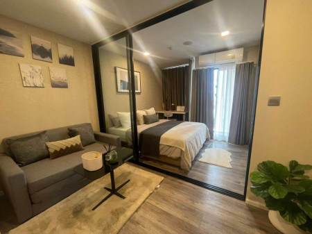 ให้เช่า คอนโด Fully Furnished พร้อมอยู่ Atmoz Ratchada-Huaikwang 24.25 ตรม. ทำเล New CBD ใกล้รถไฟฟ้า และ ทางด่วน