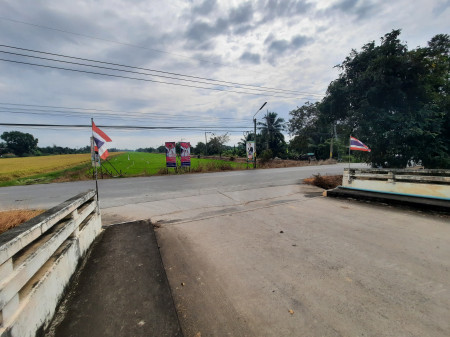 ที่ดินเงินผ่อน คลองแปด หนองเสือ บึงบอน ห่างถนนรังสิต-นครนายก 8.5 กม.