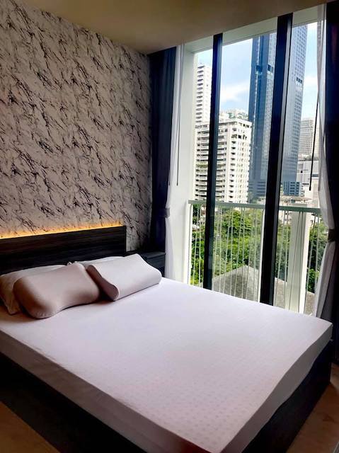 Noble Recole Sukhumvit 19 convenient nice clean BTS Asoke