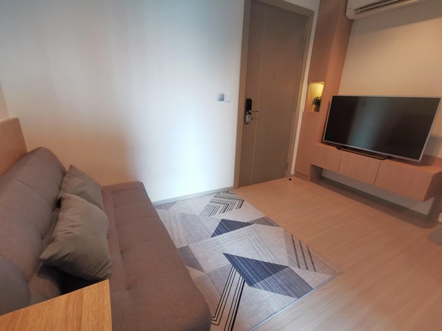 คอนโด Life Asoke Rama 9 พร้อมอยู่ 32ตร.ม. 1BED ชั้น21  วิวดีไม่โดนบล็อค  17000 Bath