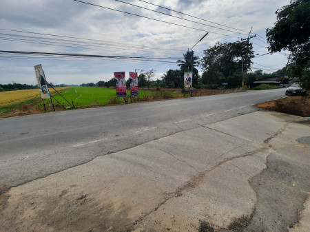 ที่ดินเงินผ่อน คลองแปด หนองเสือ บึงบอน ห่างถนนรังสิต-นครนายก 8.5 กม.