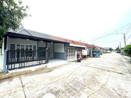 ขาย ทาวน์โฮม หมู่บ้านบัวทอง4 80 ตรม. 18 ตร.วา บ้าน Renovate พร้อมยื่นBank