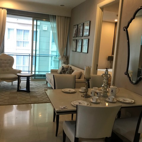 คอนโด. Q Langsuan  2 BEDROOM 68000 THB ใกล้ – คุ้มค่า กรุงเทพ