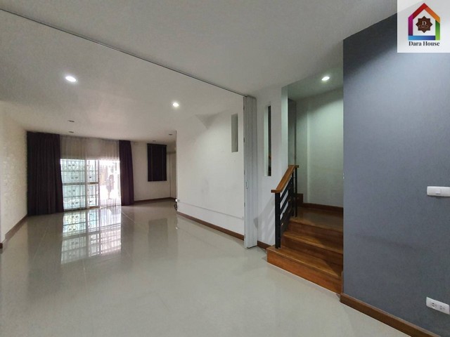 TOWNHOUSE ทาวน์โฮม 2 ชั้น หมู่บ้านสุชารีวิลล์ ดอนเมือง – แจ้งวัฒนะ – สรงประภา ซ.โกสุมรวมใจ 42 ขนาด = 23 ตาราง.วา 0 ngan 0 Rai 2890000 – ใกล้ สนามบินดอนเมือง เดินทางสดวกสบาย บ้านตกแต่งสวย พร้อมอยู่