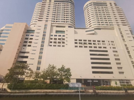 ขายด่วน : ตึกแถว 3 ชั้น 36 ตารางวา อยู่ตรงข้าม โรงแรมปริ้นพาเลซ เขตป้อมปราบฯ .