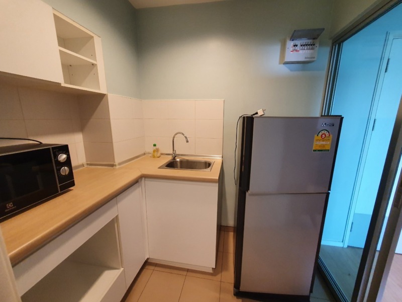 ID :  LP-SH  B-1704  พี่ไก่ ต้องการให้เช่า Condo. ลุมพินี เพลส ศรีนครินทร์ – หัวหมาก สเตชั่น Lumpini Place Srinakarin – Huamark Station ใกล้กับ รถไฟฟ้า BTS อ่อนนุช 11000 B. 1Bedroom1น้ำ 32 SQUARE METER พร้อมเข้าอยู่