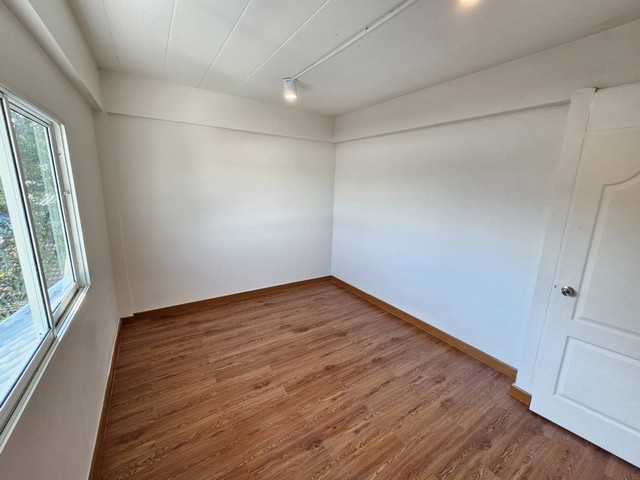 Townhouse – 31 Square Wah 4200000 บ. ใกล้กับ btsแบริ่ง โครตถูก –